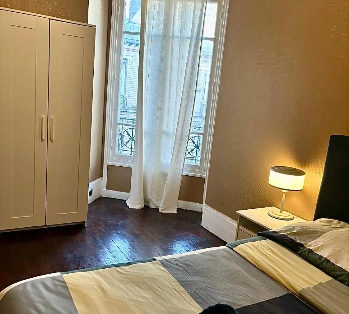 Guest House Tour Eiffel Paris