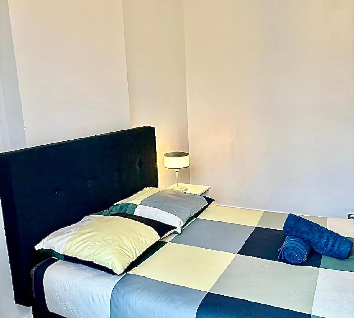 Guest House Tour Eiffel Paris